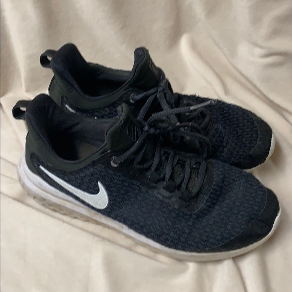 Boys Nike Renew